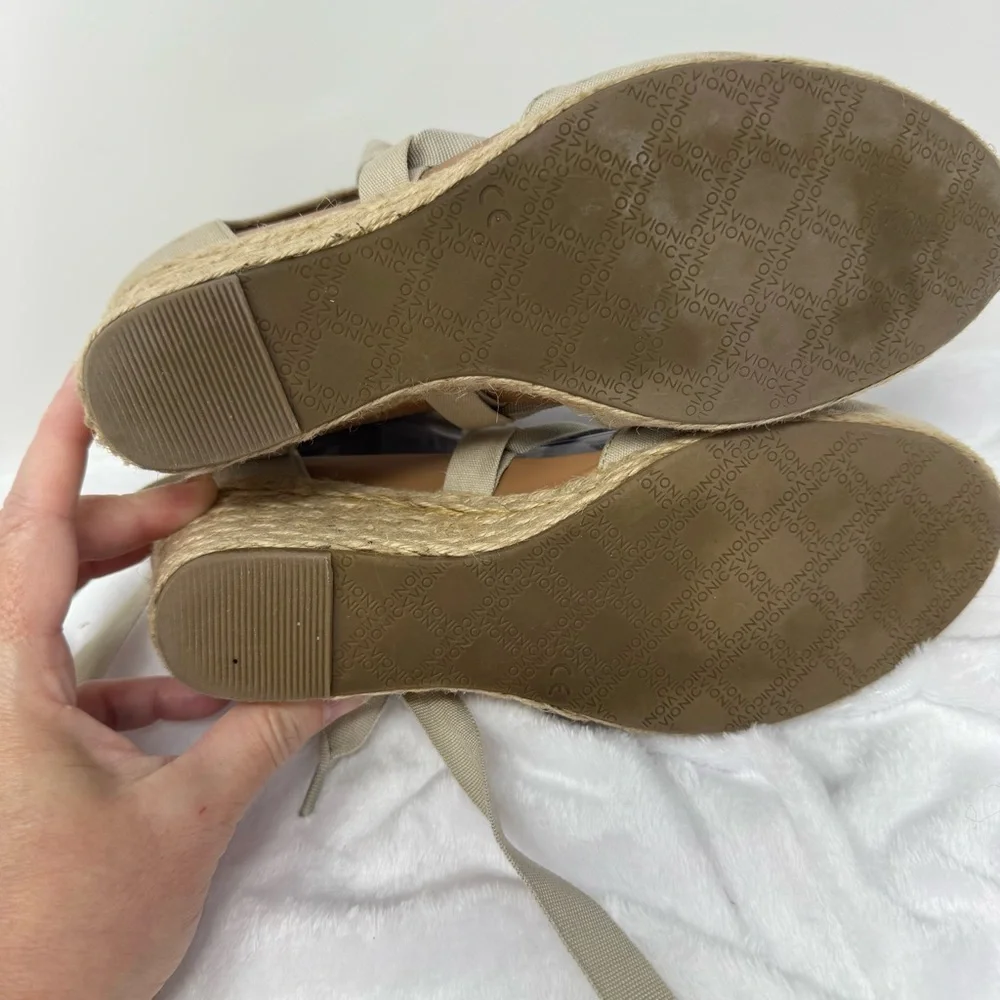 Vionic Kaitlyn Women's‎ Wedge Orthotic Sandal Oat Beige Canvas Size 8 Tie Strap